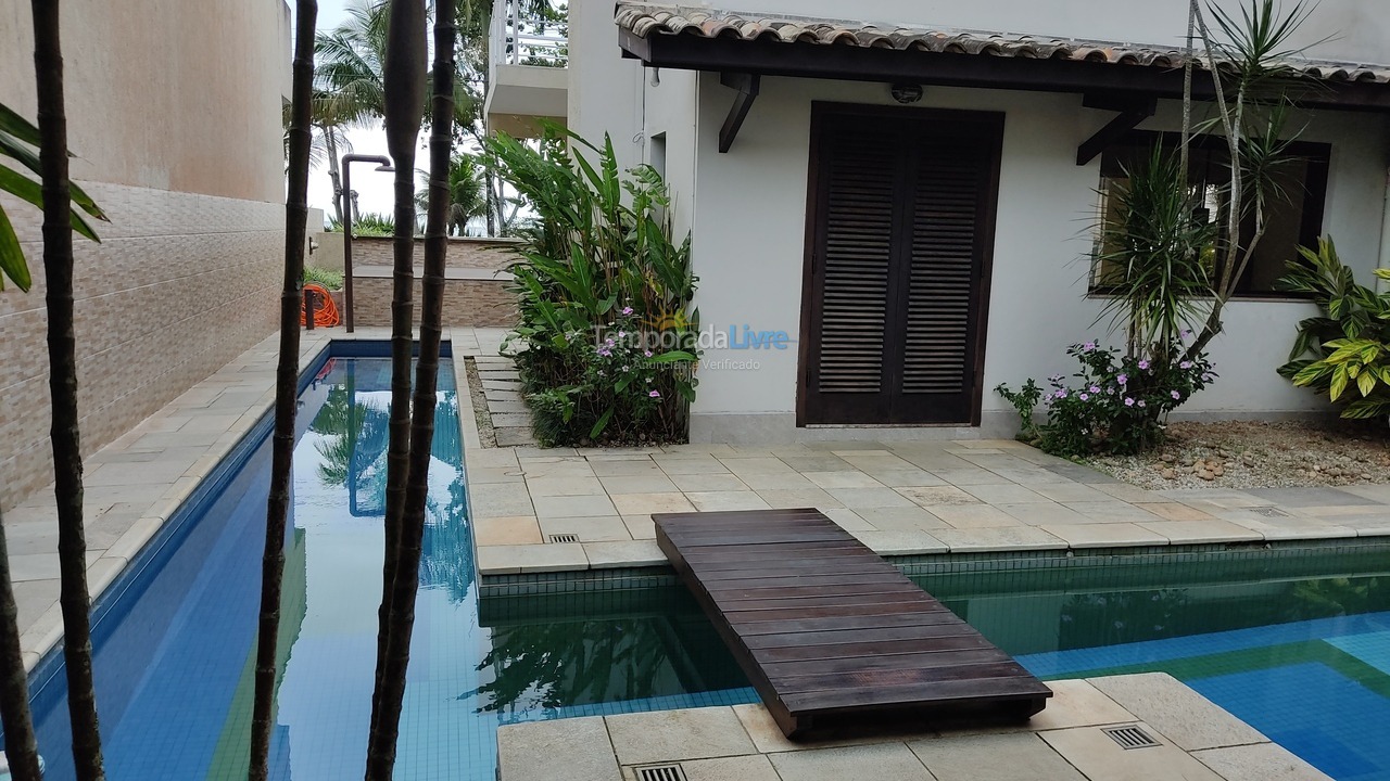 Casa para aluguel de temporada em Ubatuba (Lagoinha)