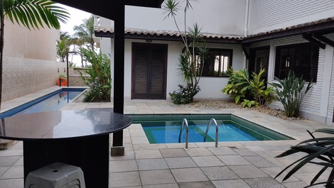 Praia da Lagoinha frente para o mar condomínio salga