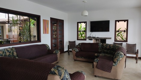 Praia da Lagoinha frente para o mar condomínio salga