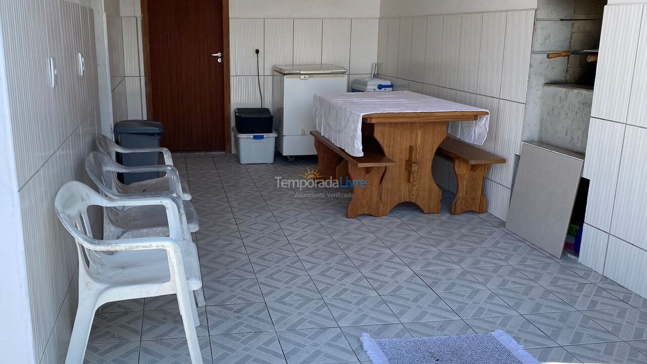 Casa para aluguel de temporada em Florianopolis (Canasvieiras)