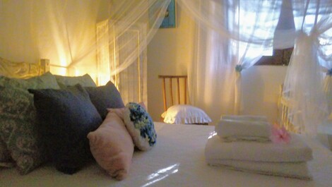 Romantic house for 4 people 50m from the sea/private property/parking/garden