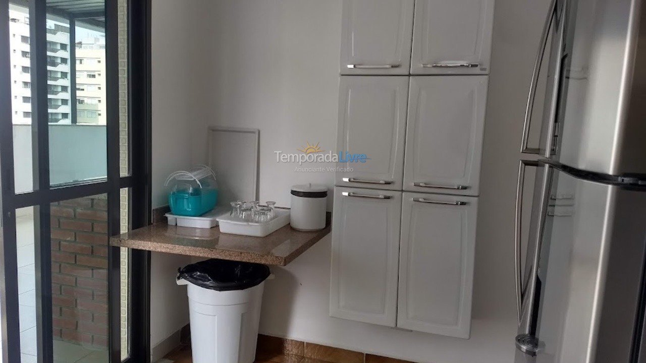 Apartamento para aluguel de temporada em Guarujá (Pitangueiras)
