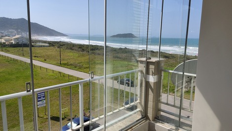 Vista do apto (sala / churrasqueira)