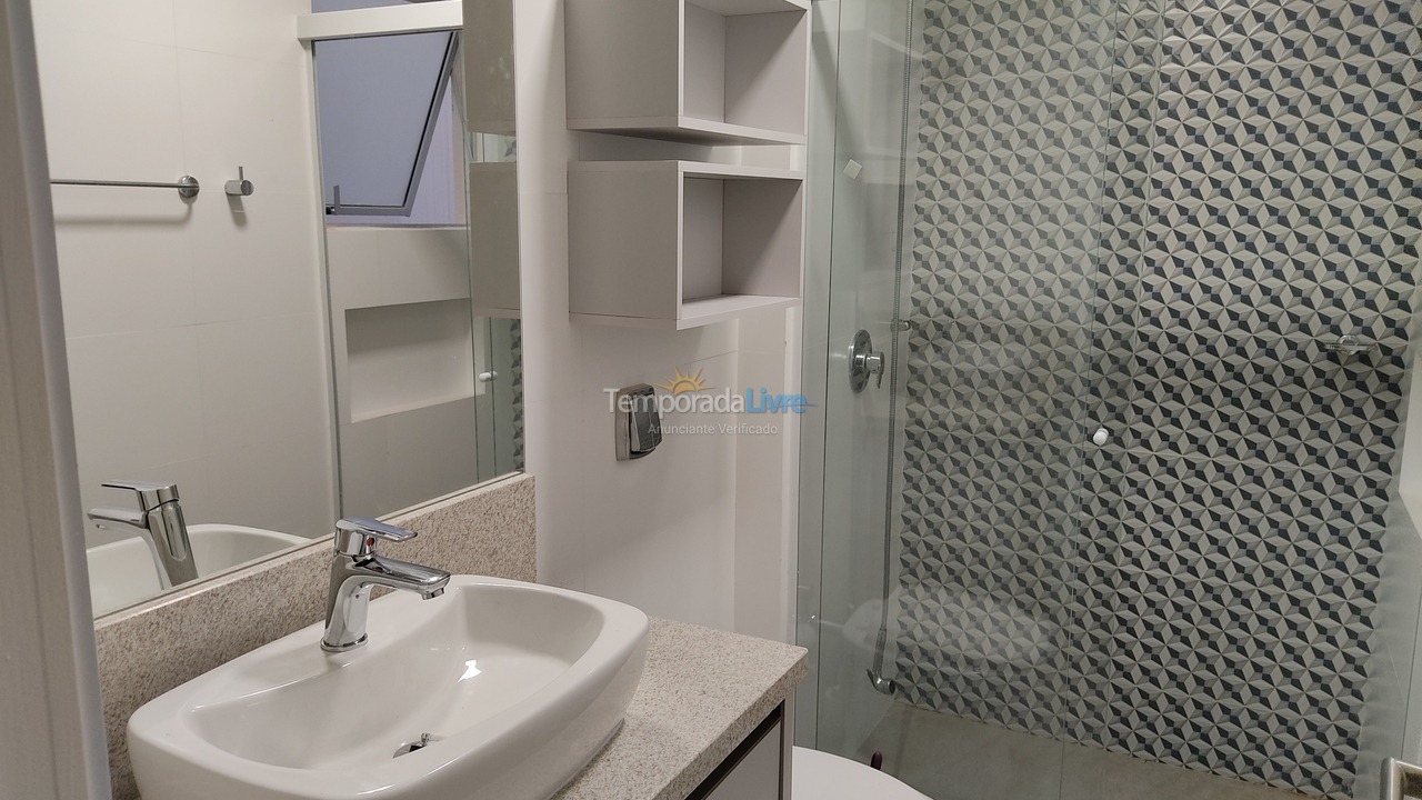 Apartment for vacation rental in Governador Celso Ramos (Praia de Palmas)