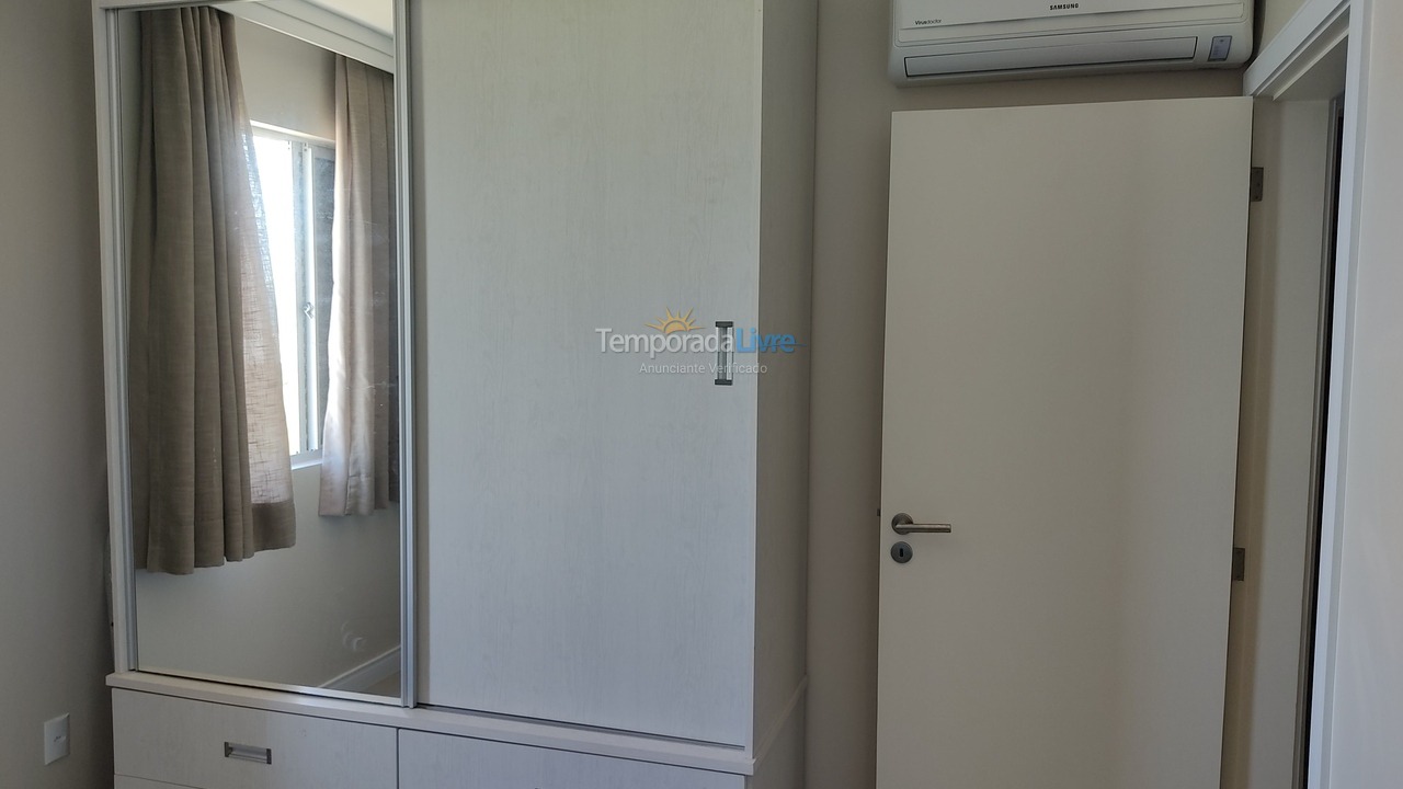 Apartment for vacation rental in Governador Celso Ramos (Praia de Palmas)