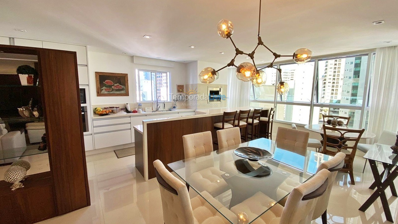 Apartamento para alquiler de vacaciones em Balneário Camboriú (Praia Central)