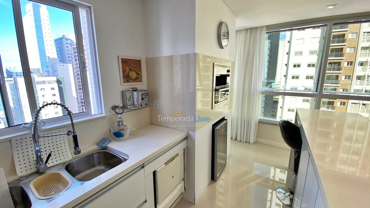 Apartamento para alquiler de vacaciones em Balneário Camboriú (Praia Central)