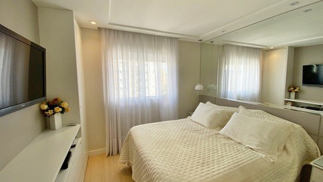 Ed. Lumiere: 4 suites / barbacoa / aire acondicionado