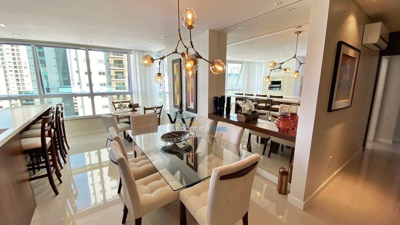 Apartamento para alquiler de vacaciones em Balneário Camboriú (Praia Central)