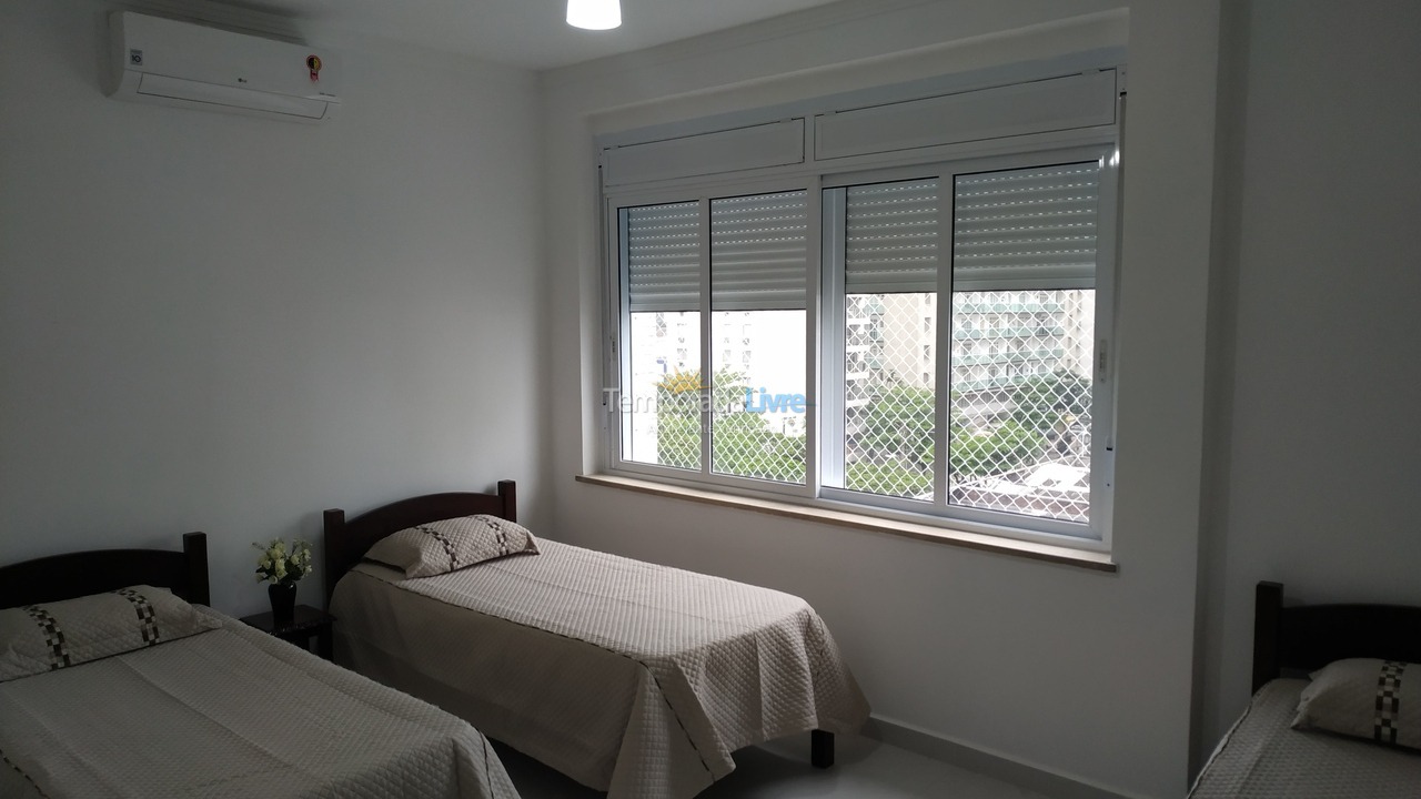 Apartamento para alquiler de vacaciones em Guarujá (Pitangueiras)