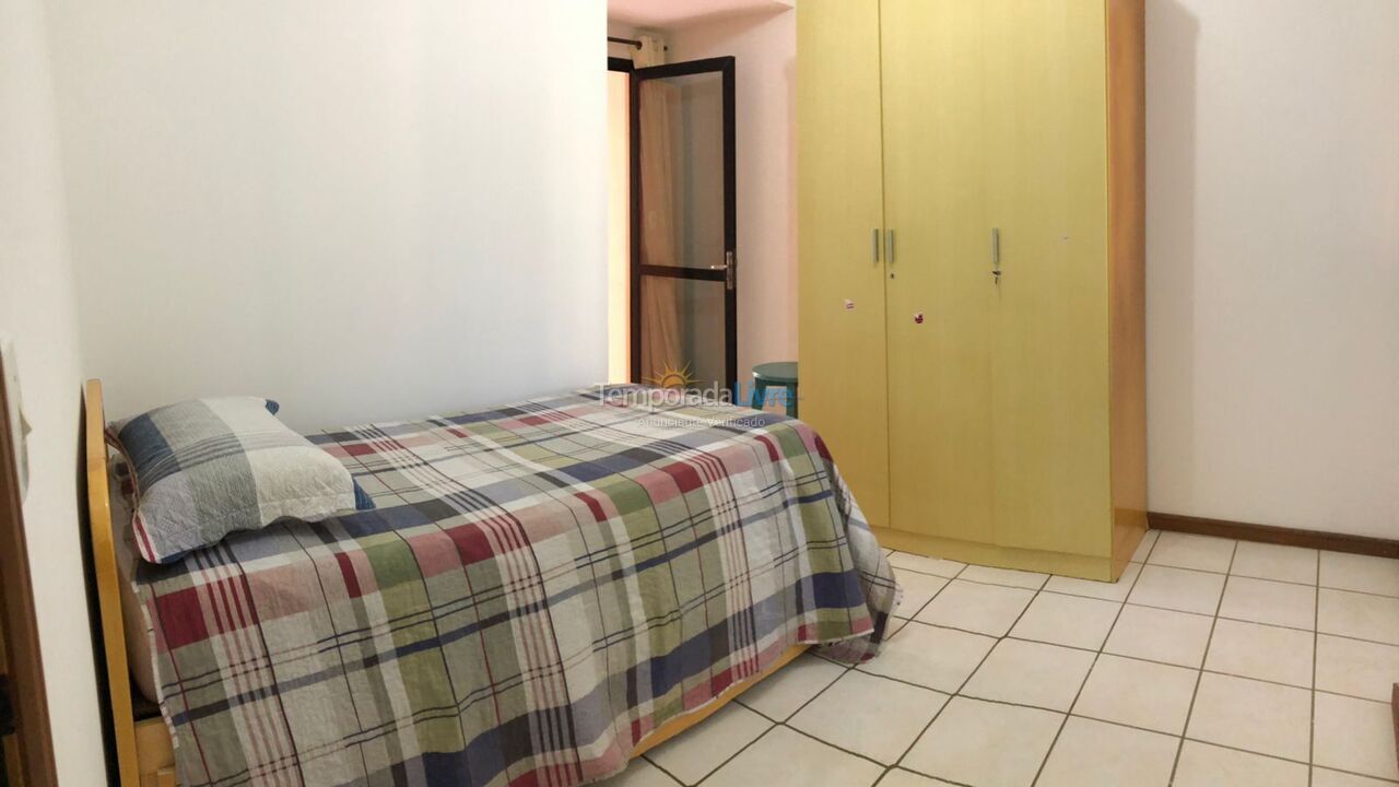 Apartamento para aluguel de temporada em Guarapari (Praia do Morro)