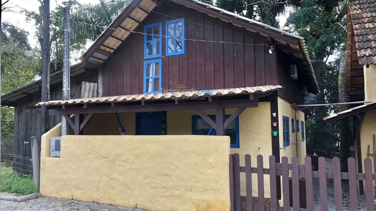 Casa para alquiler de vacaciones em Bombinhas (Praia de Bombinhas)