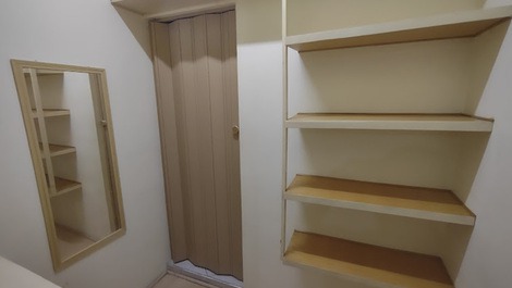 We have AP for Lease in Guarujá.