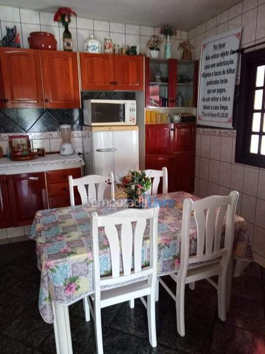 Granja para alquiler de vacaciones em Atibaia (Vitoria Regia)