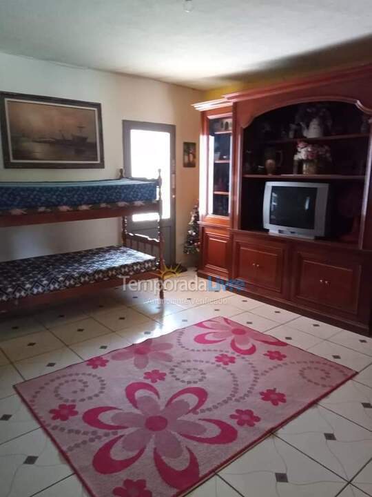 Granja para alquiler de vacaciones em Atibaia (Vitoria Regia)