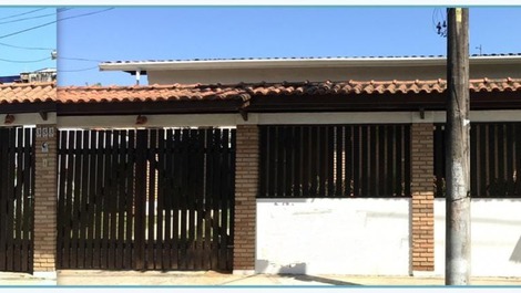 Beautiful house 300 meters from Praia Grande Ubatuba