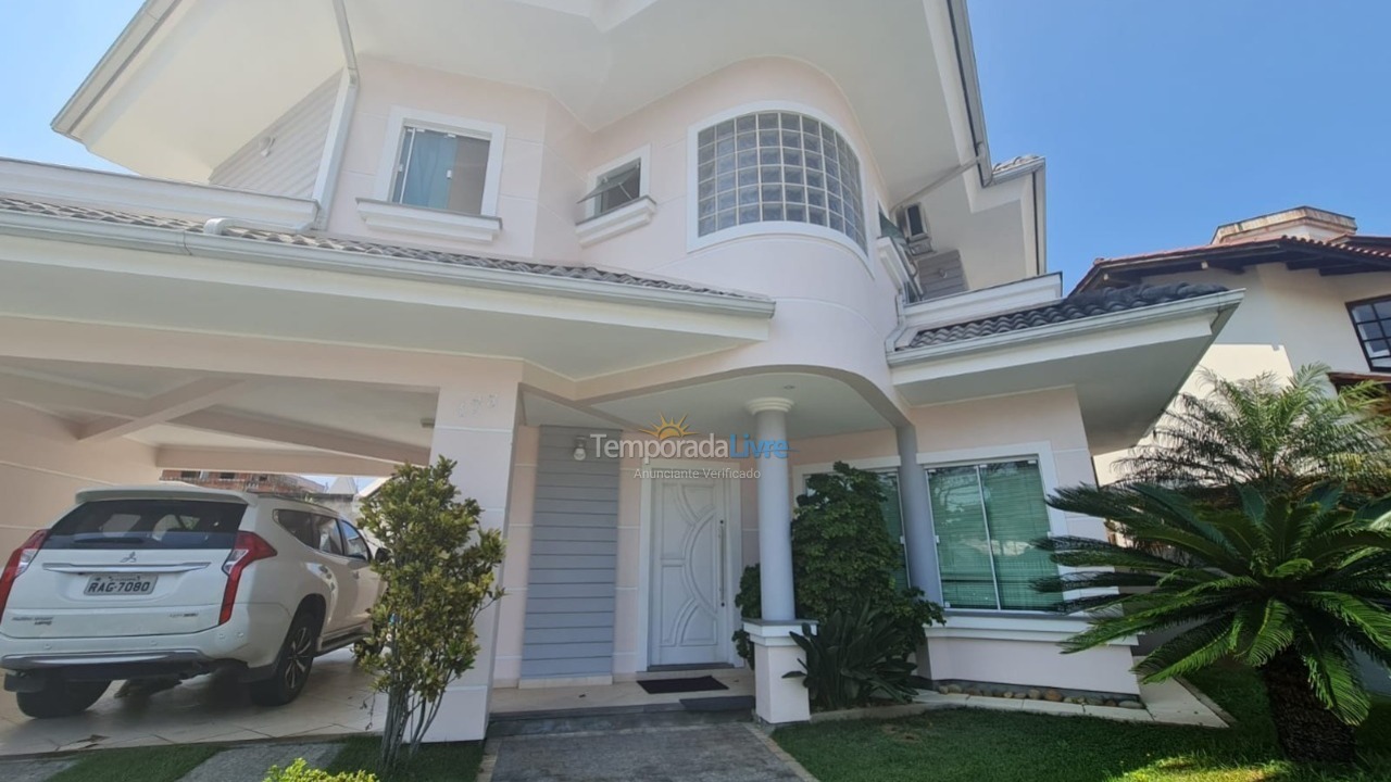 Casa para aluguel de temporada em Florianopolis (Praia dos Ingleses)