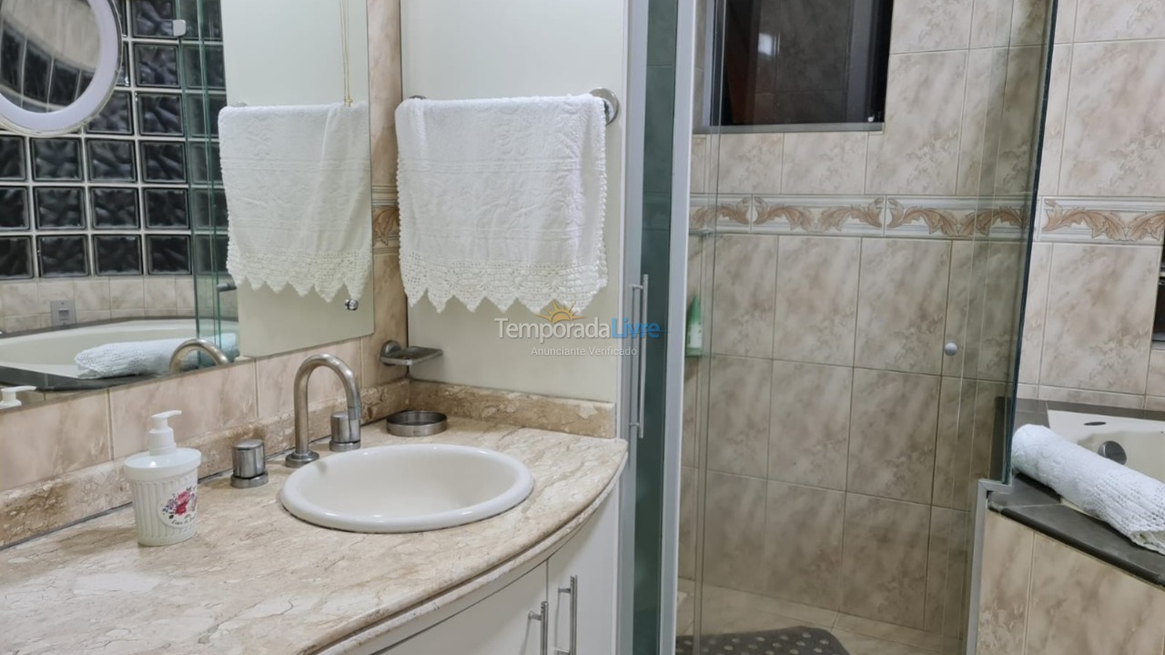 Casa para aluguel de temporada em Florianopolis (Praia dos Ingleses)