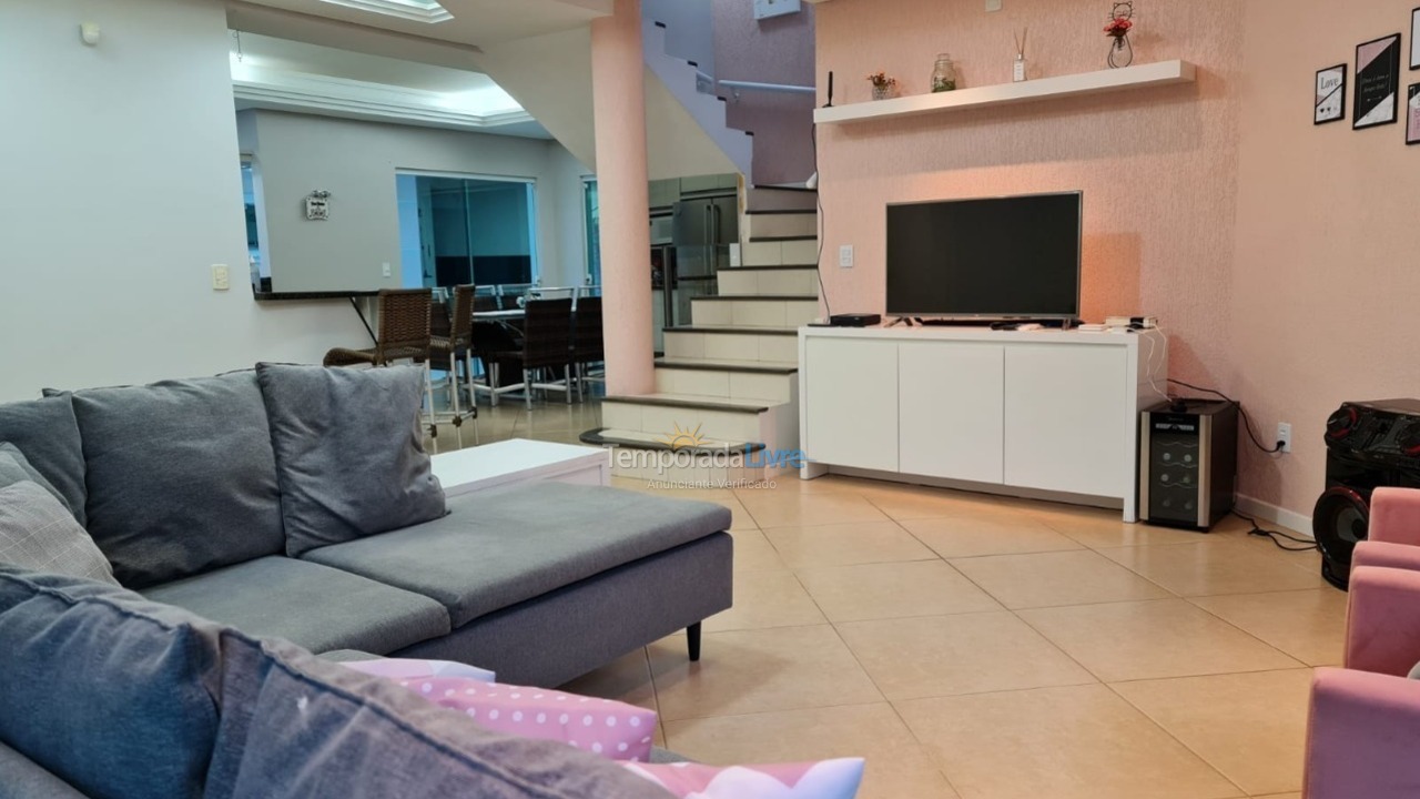 Casa para aluguel de temporada em Florianopolis (Praia dos Ingleses)