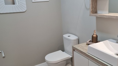 BEAUTIFUL APARTMENT ON PRAIA DOS INGLESES