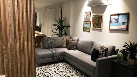 Apartamento Frente Mar Meia Praia Itapema