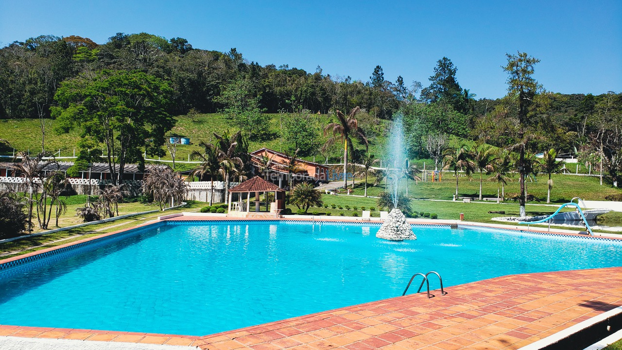 Granja para alquiler de vacaciones em São Lourenço da Serra (O Paraíso A 65 Km de Sp Festa E Temporada Acomodações Par)