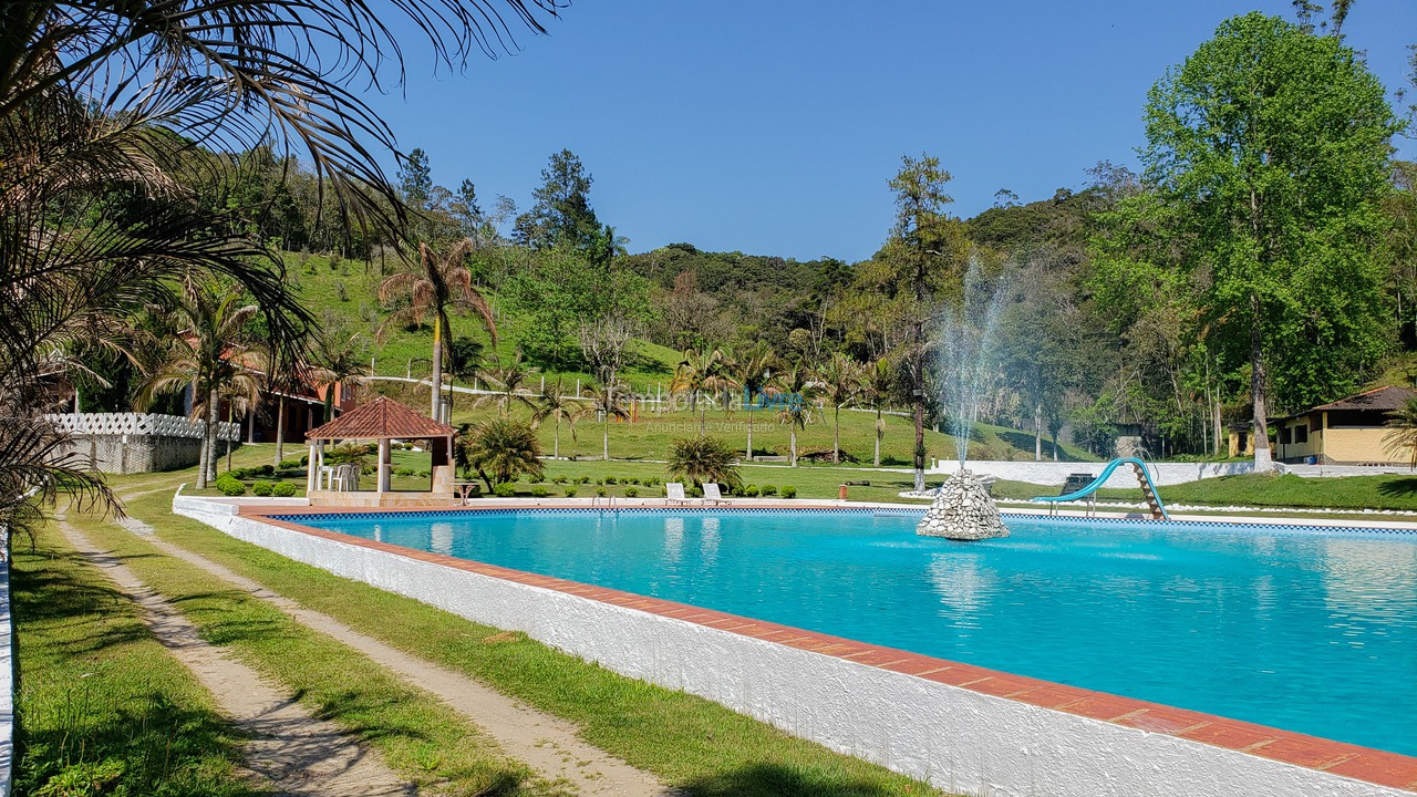 Granja para alquiler de vacaciones em São Lourenço da Serra (O Paraíso A 65 Km de Sp Festa E Temporada Acomodações Par)