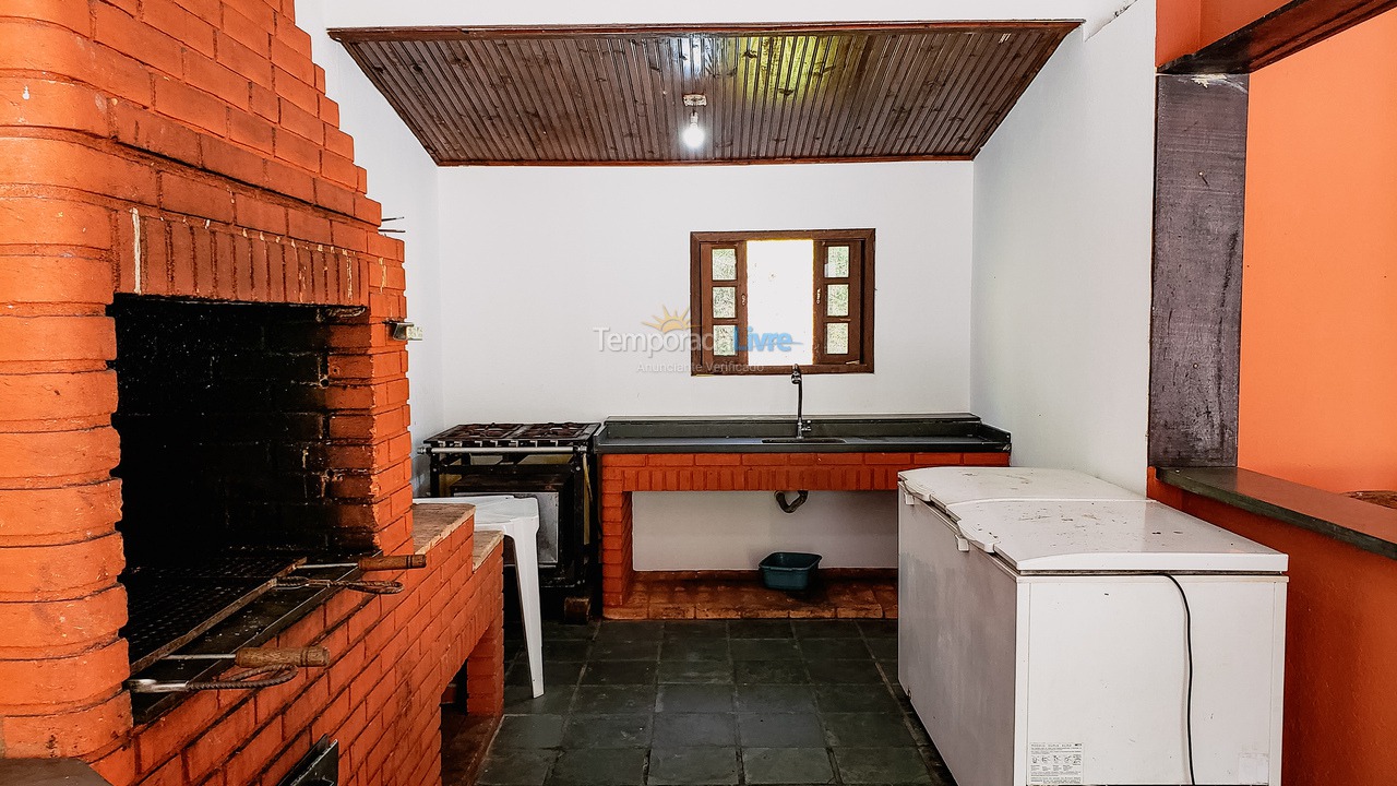 Granja para alquiler de vacaciones em São Lourenço da Serra (O Paraíso A 65 Km de Sp Festa E Temporada Acomodações Par)