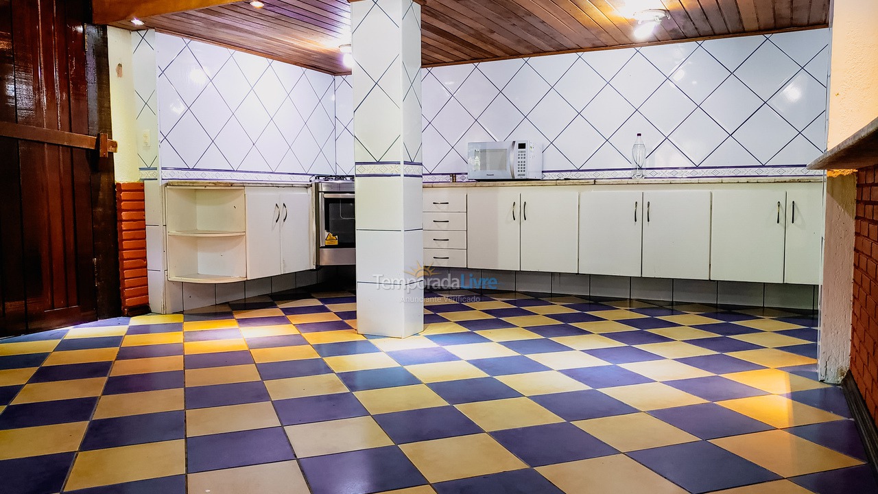 Granja para alquiler de vacaciones em São Lourenço da Serra (O Paraíso A 65 Km de Sp Festa E Temporada Acomodações Par)