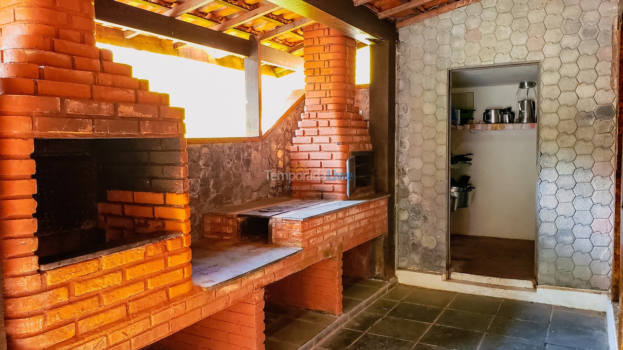 Granja para alquiler de vacaciones em São Lourenço da Serra (O Paraíso A 65 Km de Sp Festa E Temporada Acomodações Par)