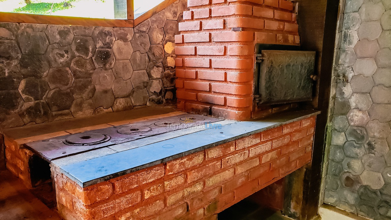 Granja para alquiler de vacaciones em São Lourenço da Serra (O Paraíso A 65 Km de Sp Festa E Temporada Acomodações Par)