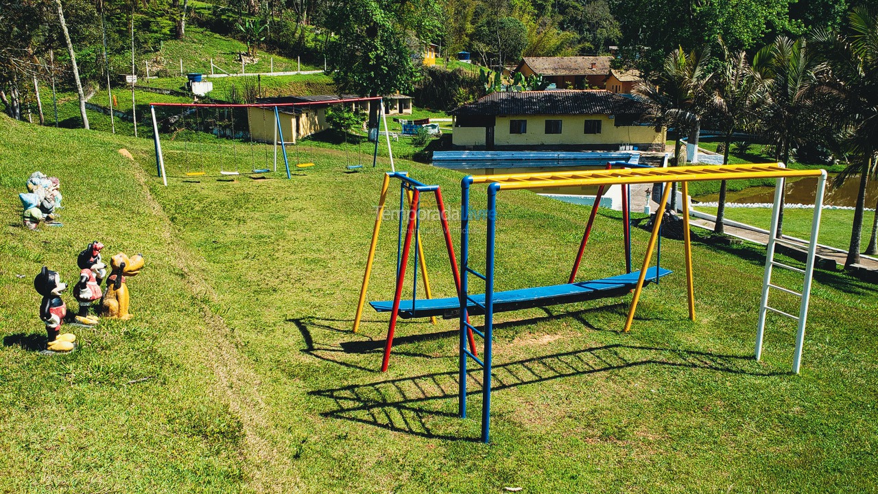 Granja para alquiler de vacaciones em São Lourenço da Serra (O Paraíso A 65 Km de Sp Festa E Temporada Acomodações Par)
