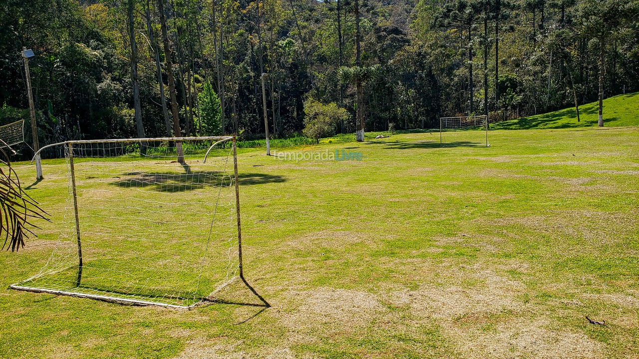 Granja para alquiler de vacaciones em São Lourenço da Serra (O Paraíso A 65 Km de Sp Festa E Temporada Acomodações Par)
