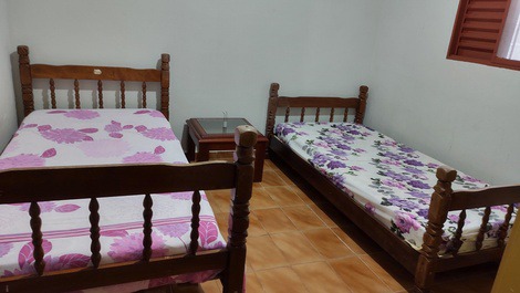 CASA A 5 MIN PRAIA DO PEREQUÊ AÇU UBATUBA 8 PESSOAS 2 QUARTOS