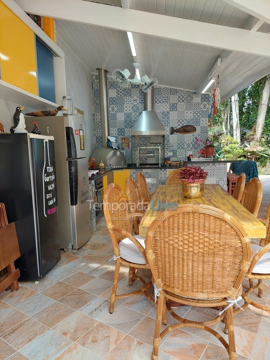 House for vacation rental in Bertioga (Praia de Guaratuba)