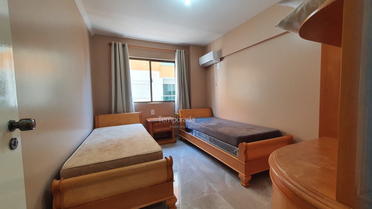 Apartment for vacation rental in Bombinhas (Praia de Bombinhas)