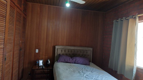 Tu casa en la costa con piscina y cerca de la playa. Ven a disfrutar.