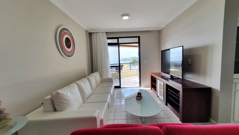 Apartamento com vista para o mar. Ótima localização!