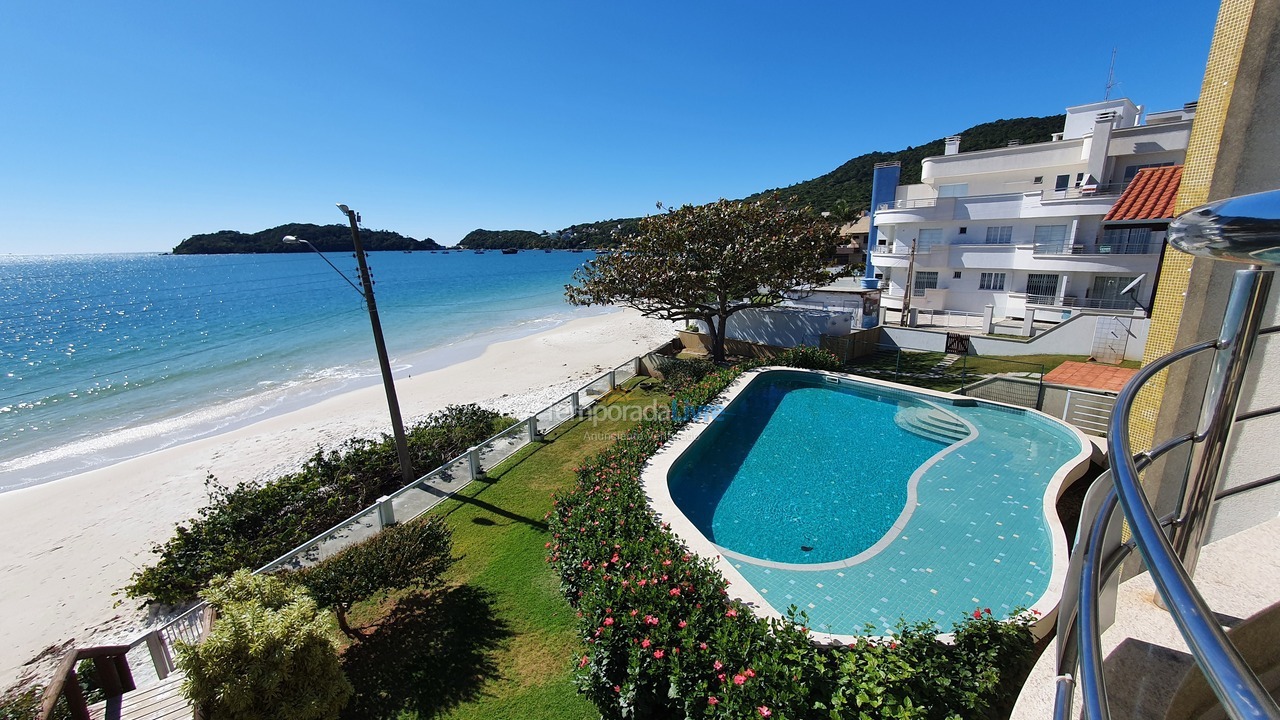 Apartment for vacation rental in Bombinhas (Praia de Bombinhas)