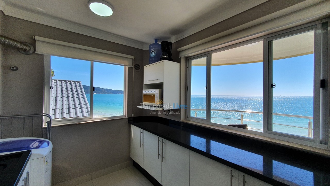 Apartment for vacation rental in Bombinhas (Praia de Bombinhas)