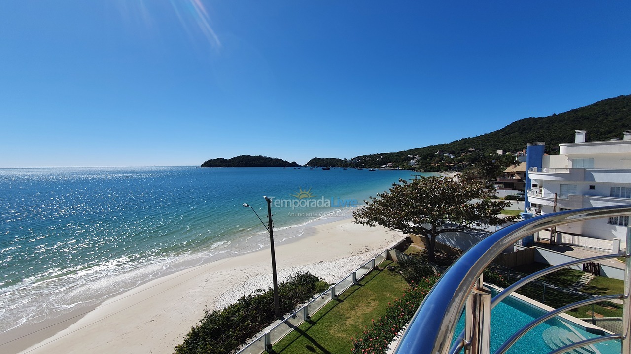 Apartment for vacation rental in Bombinhas (Praia de Bombinhas)