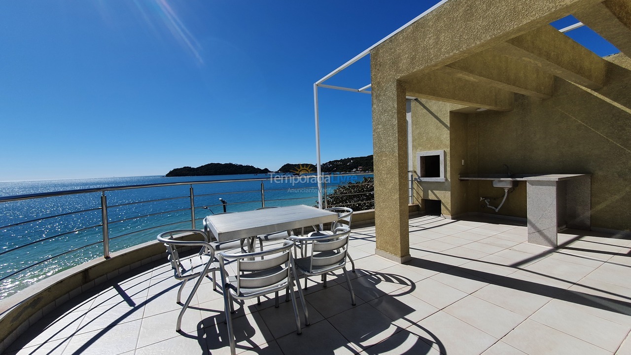 Apartment for vacation rental in Bombinhas (Praia de Bombinhas)