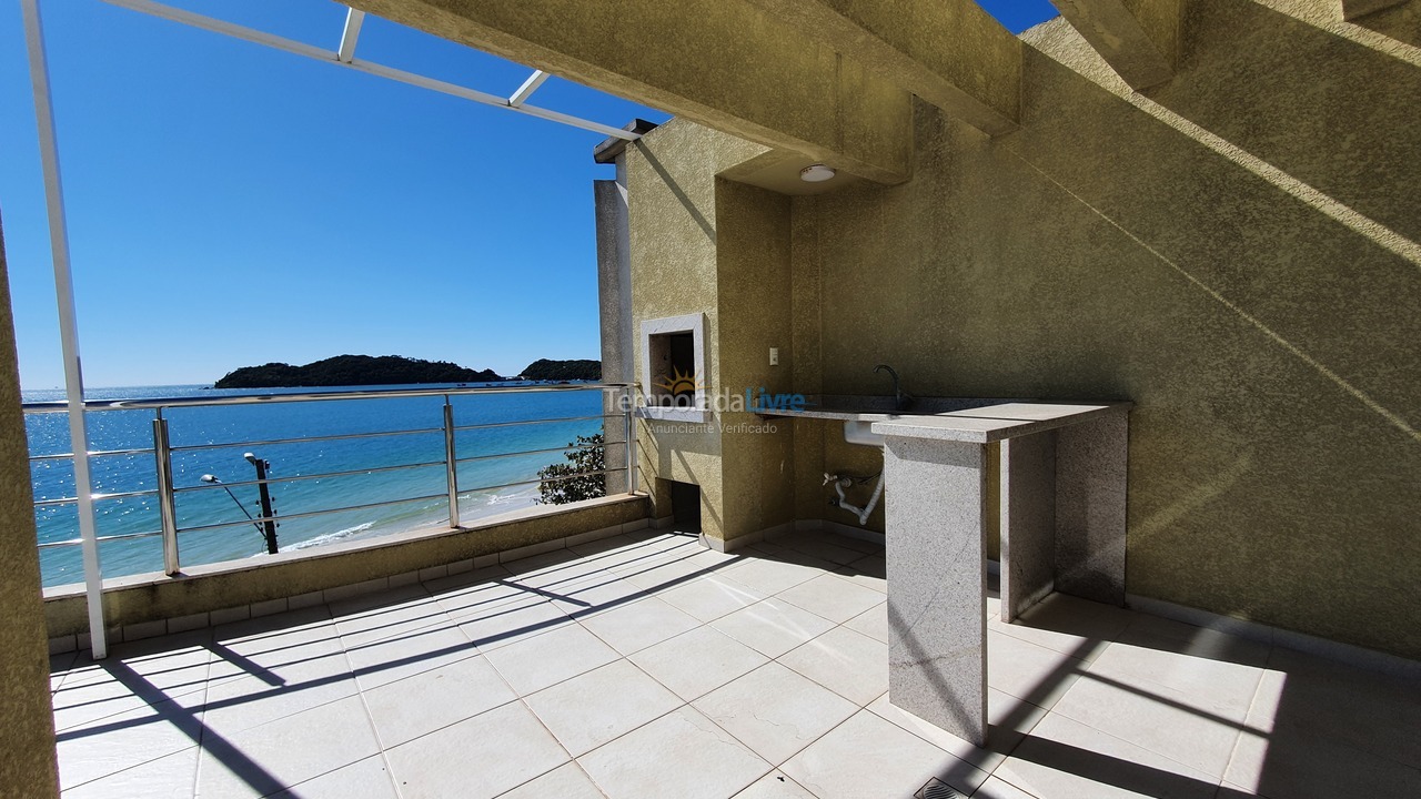 Apartment for vacation rental in Bombinhas (Praia de Bombinhas)