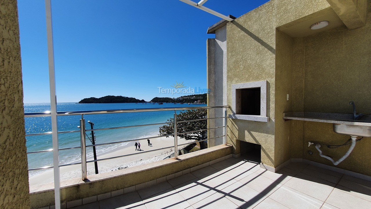 Apartment for vacation rental in Bombinhas (Praia de Bombinhas)