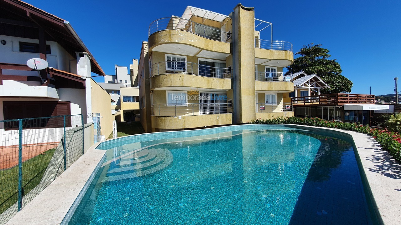 Apartment for vacation rental in Bombinhas (Praia de Bombinhas)