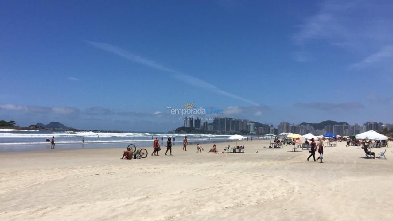 Apartamento para aluguel de temporada em Guarujá (Pitangueiras)