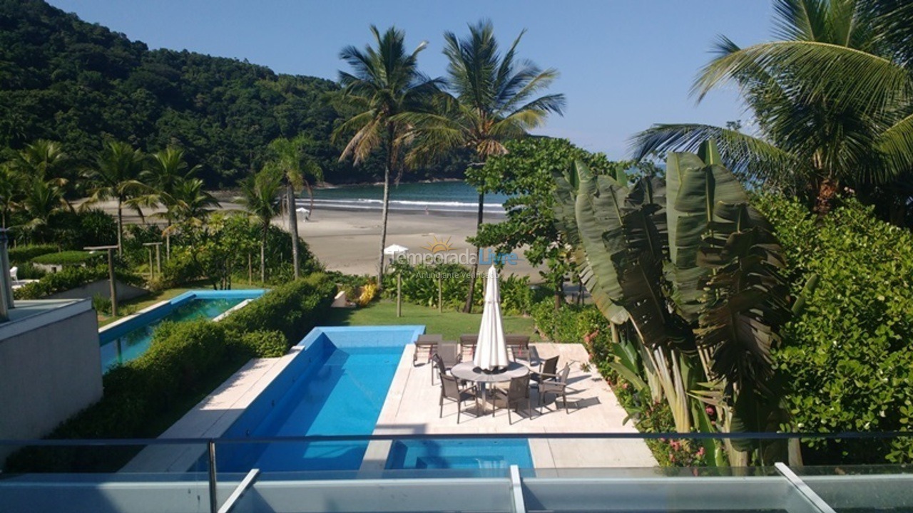 Casa para alquiler de vacaciones em São Sebastião (Praia da Baleia)