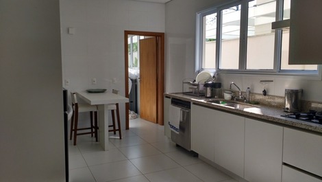 ARRENDAMIENTO PÉ NA AREIA BALLENA AÑO NUEVO CARNAVAL ALTO PATRÓN