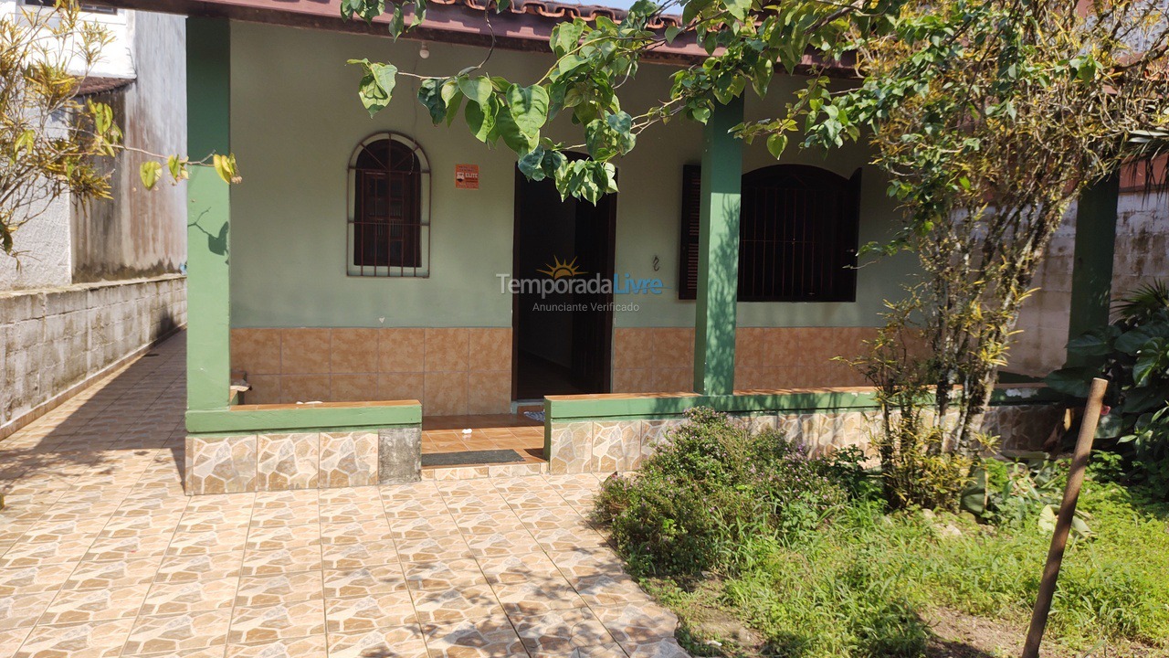 Casa para aluguel de temporada em Ubatuba (Pereque Açu)