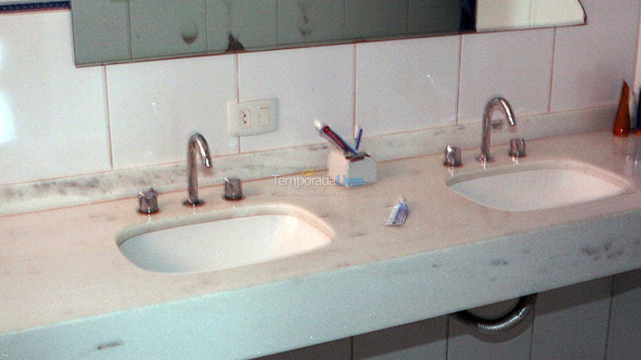 Casa para aluguel de temporada em São Sebastião (Barra do Una)